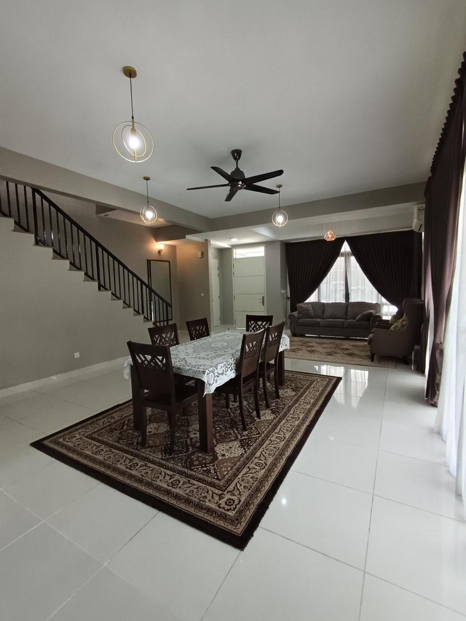 Pinevalley Homestay Putrajaya Presint 12 Esterno foto